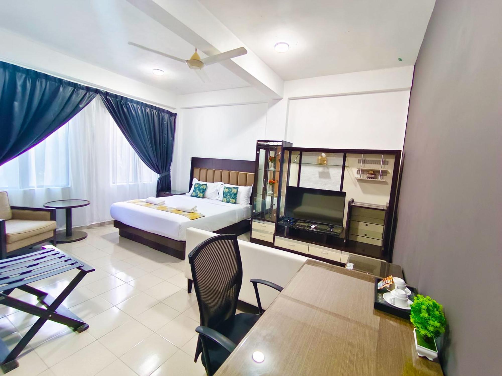 Salaam Suites Hotel Kota Bharu Buitenkant foto